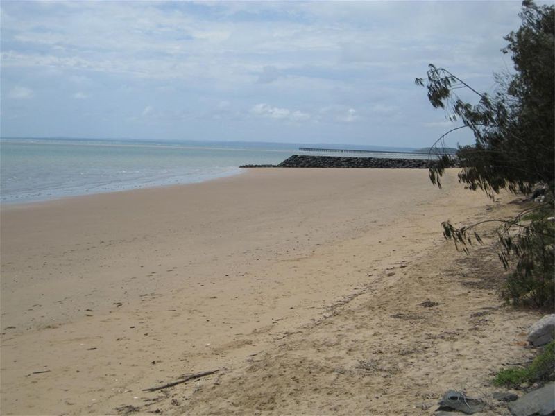 527 Esplanade, Urangan QLD 4655