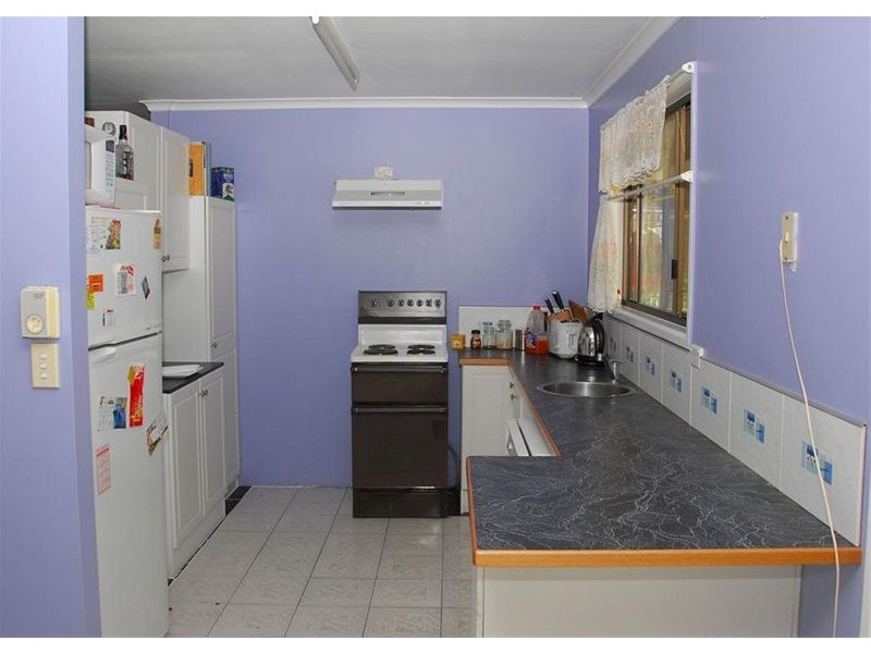 19 Owen Crescent, Urangan QLD 4655