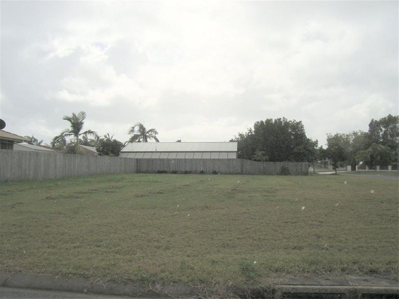30 Deloraine Avenue, Urangan QLD 4655