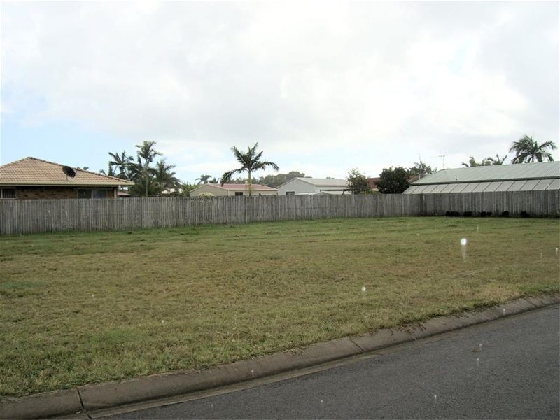 30 Deloraine Avenue, Urangan QLD 4655