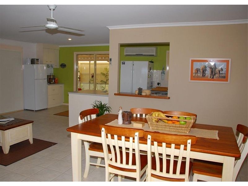 3 Bensen Close, Urraween QLD 4655