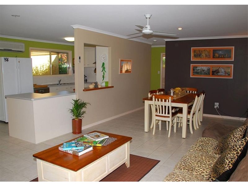3 Bensen Close, Urraween QLD 4655