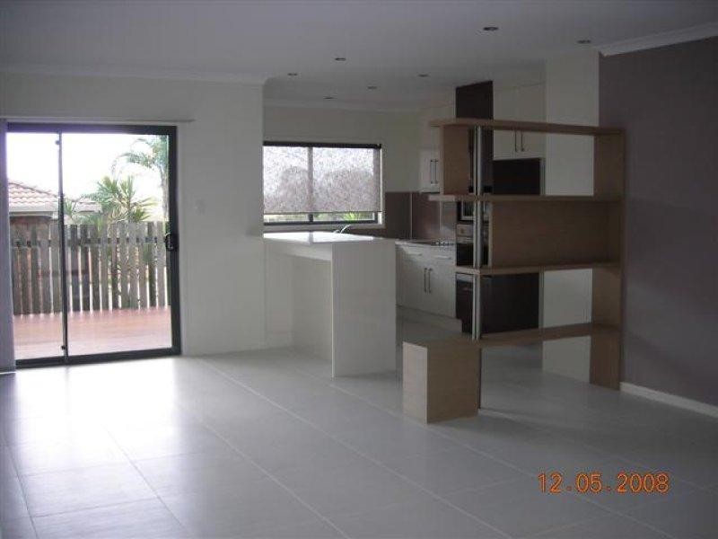 1/40 Victor Drive, Kawungan QLD 4655