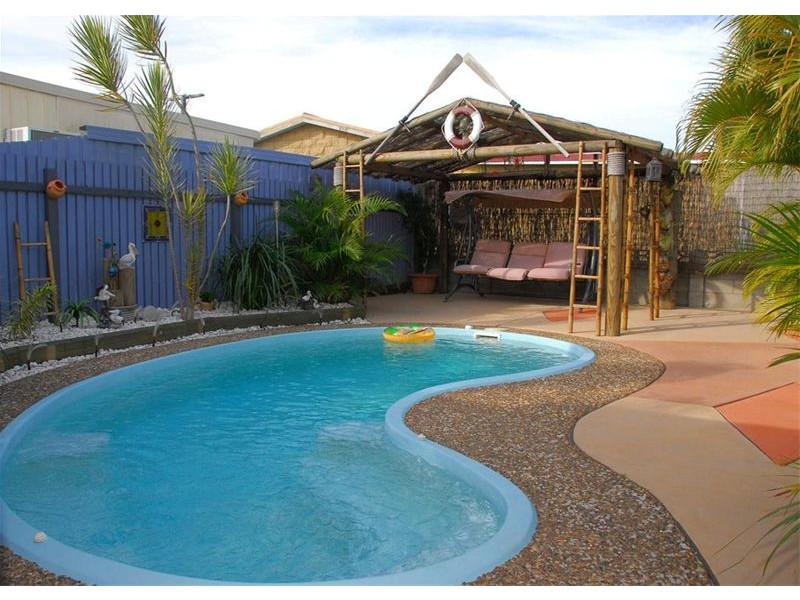 50 Romney Street, Pialba QLD 4655
