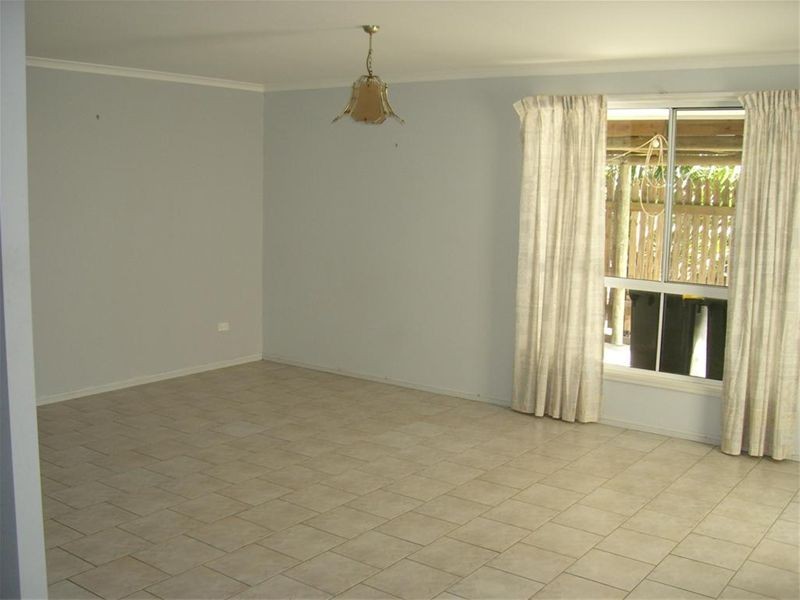 18 Warrego Drive, Point Vernon QLD 4655