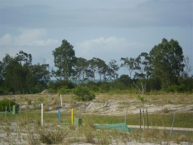 11 Eds Place, Burrum Heads QLD 4659