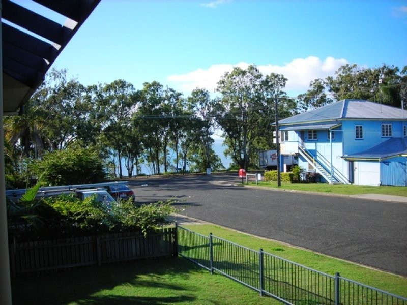 Point Vernon QLD 4655