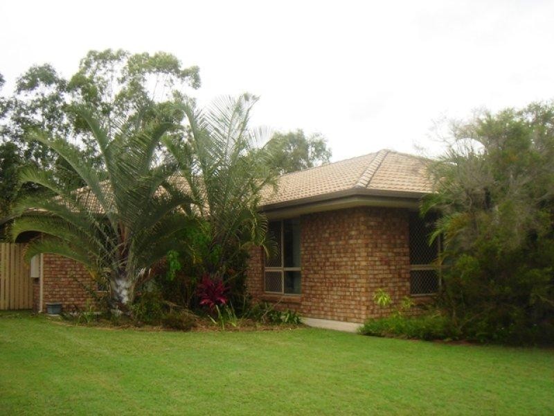 76 Caddy Avenue, Pialba QLD 4655