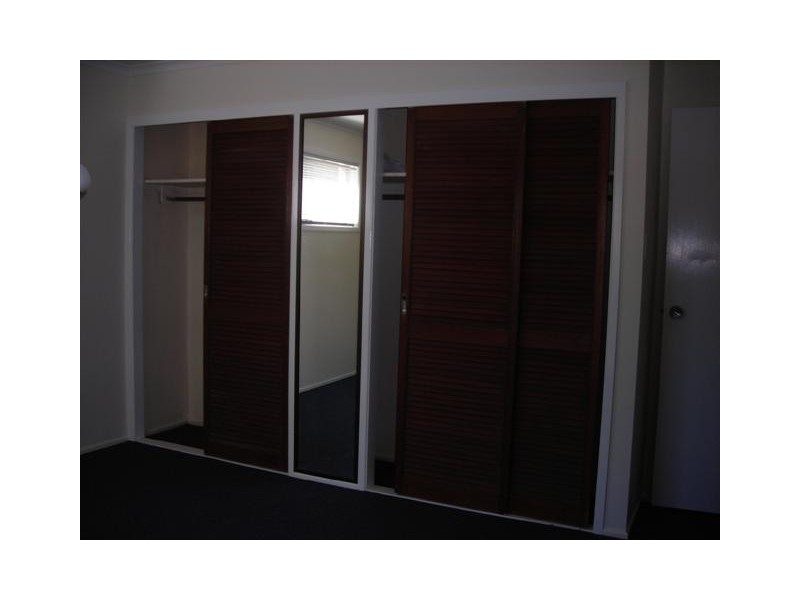 Point Vernon QLD 4655