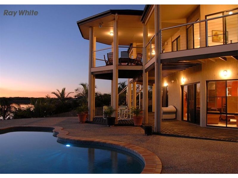 18 Bushlark Aveune, Hervey Bay QLD 4655