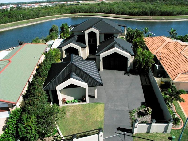 18 Bushlark Aveune, Hervey Bay QLD 4655