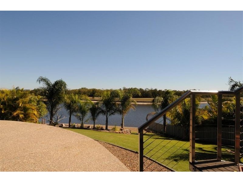 18 Bushlark Aveune, Hervey Bay QLD 4655