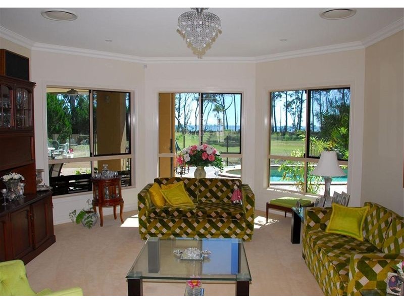27 Ocean Park Drive, Dundowran Beach QLD 4655