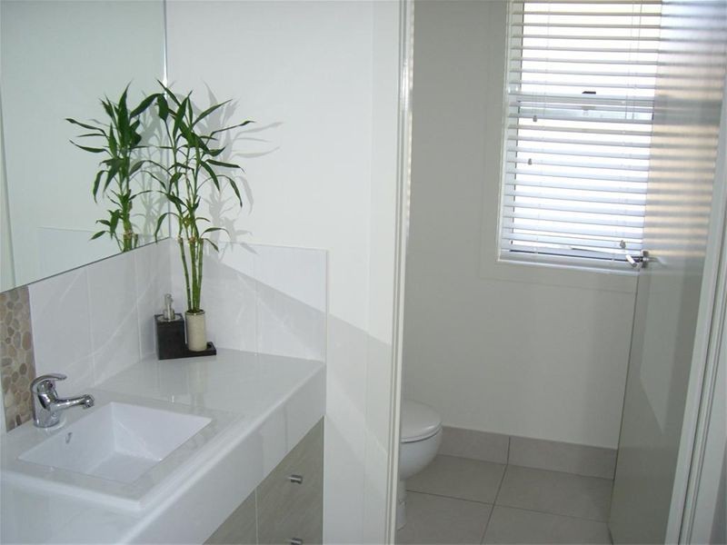 34 Hughes Road, Wondunna QLD 4655