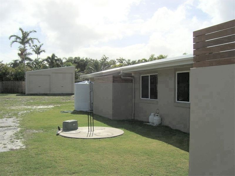 34 Hughes Road, Wondunna QLD 4655