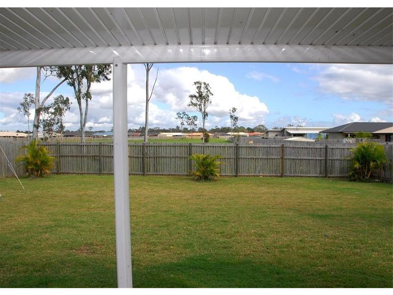 22 Murphy Street, Point Vernon QLD 4655