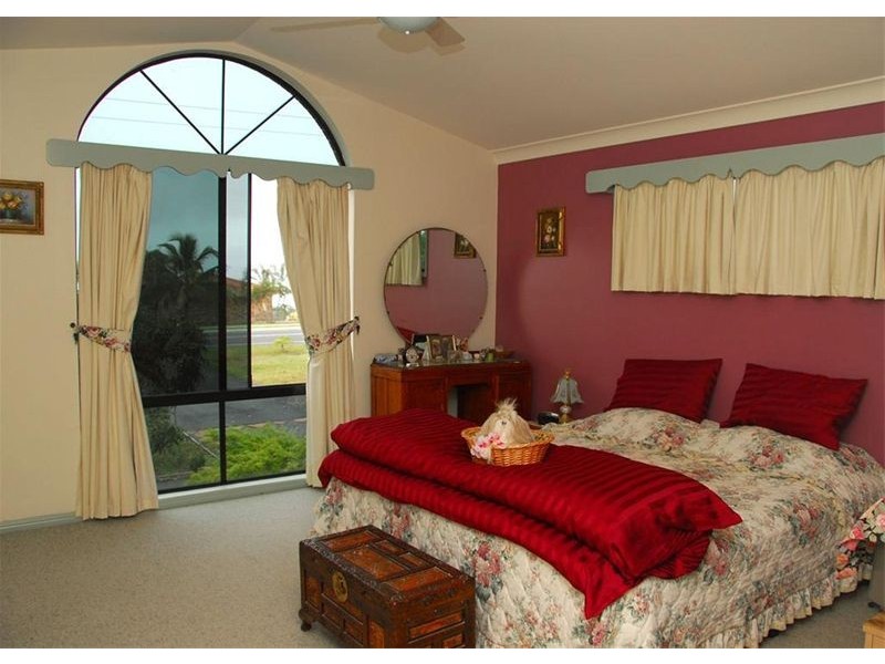 94 Ariadne Street, River Heads QLD 4655