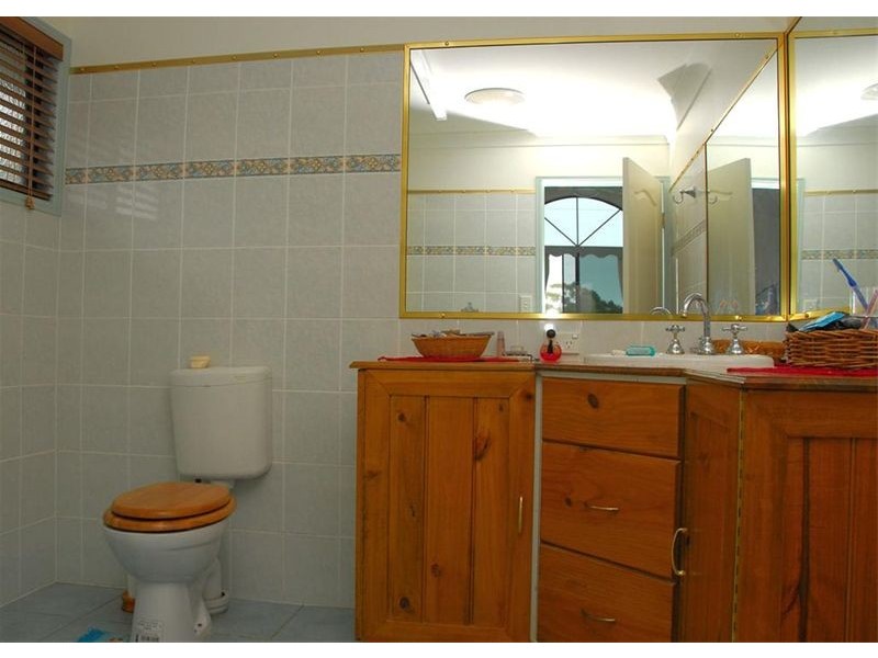 94 Ariadne Street, River Heads QLD 4655