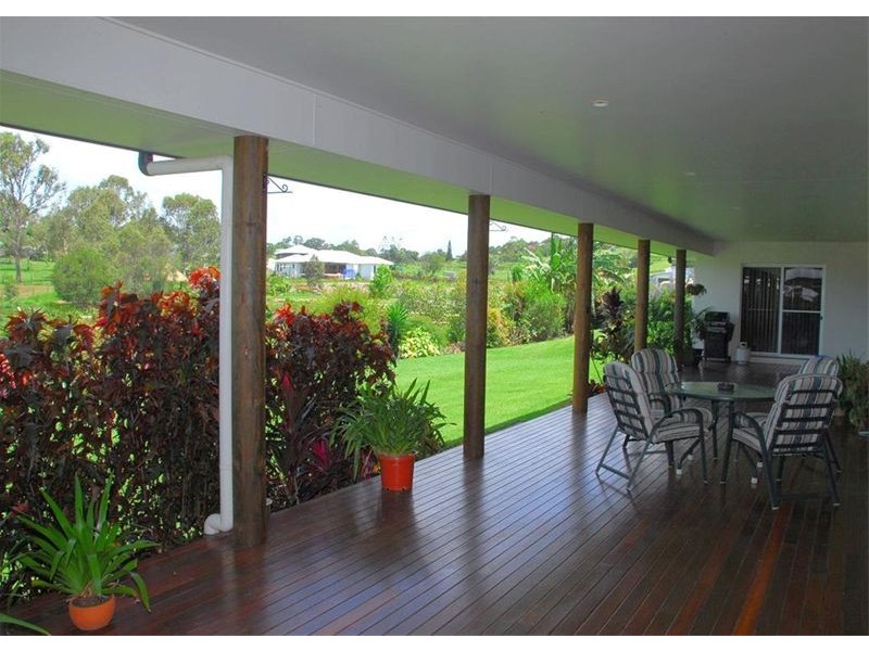 4 Mac Stocks Drive, Dundowran Beach QLD 4655