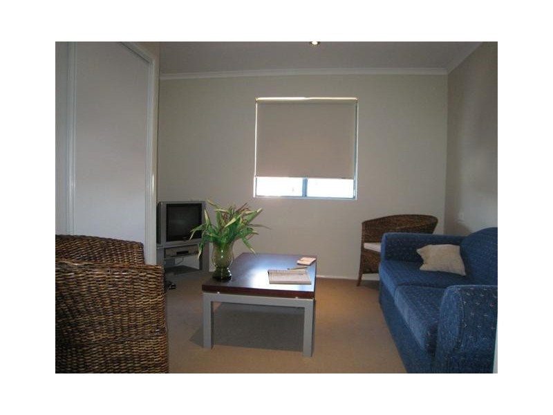 322 Esplanade, Scarness QLD 4655