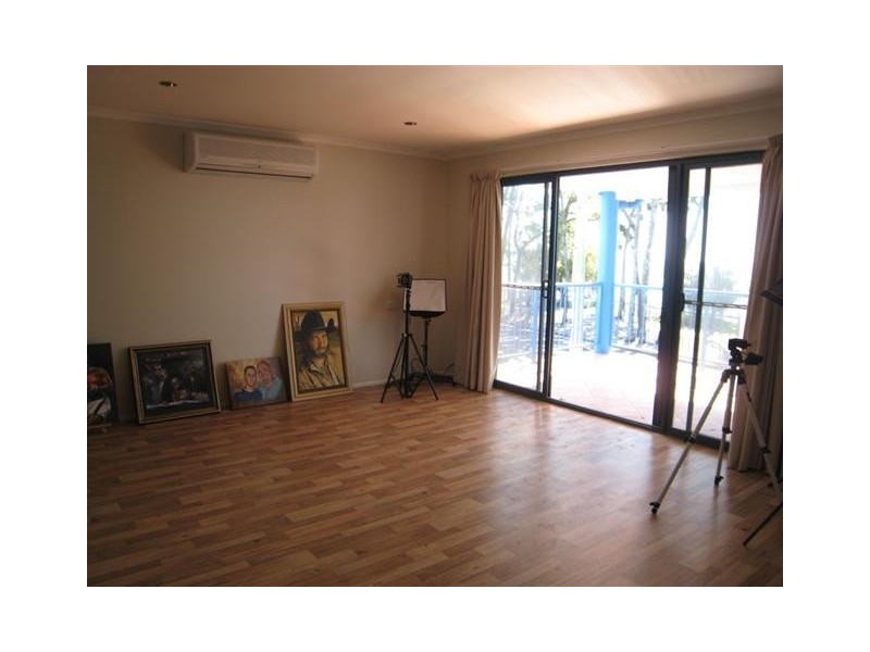 322 Esplanade, Scarness QLD 4655