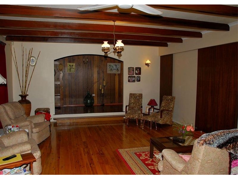 21 Corfield Street, Point Vernon QLD 4655