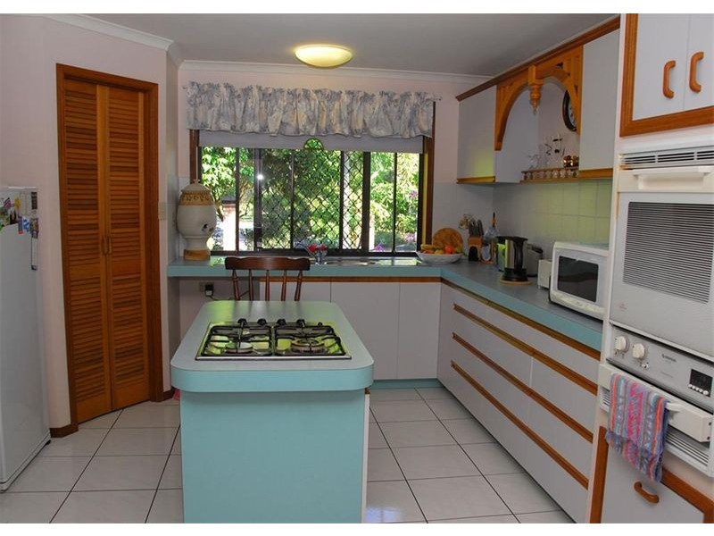 34 Orchid Avenue, Urangan QLD 4655