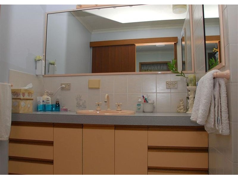 34 Orchid Avenue, Urangan QLD 4655