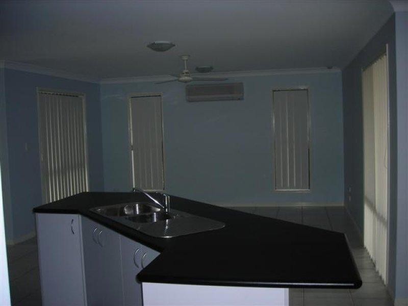 24 Yarilee Circuit, Dundowran QLD 4655