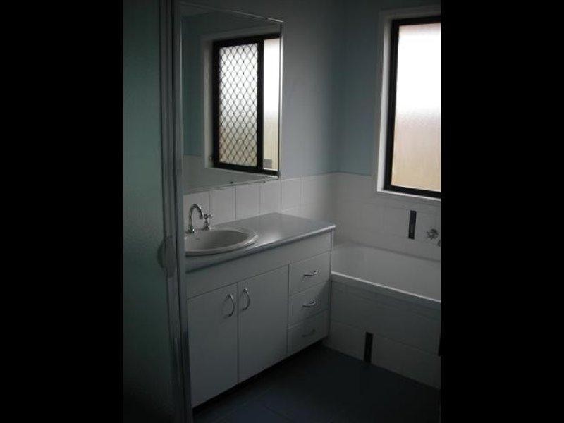 24 Yarilee Circuit, Dundowran QLD 4655