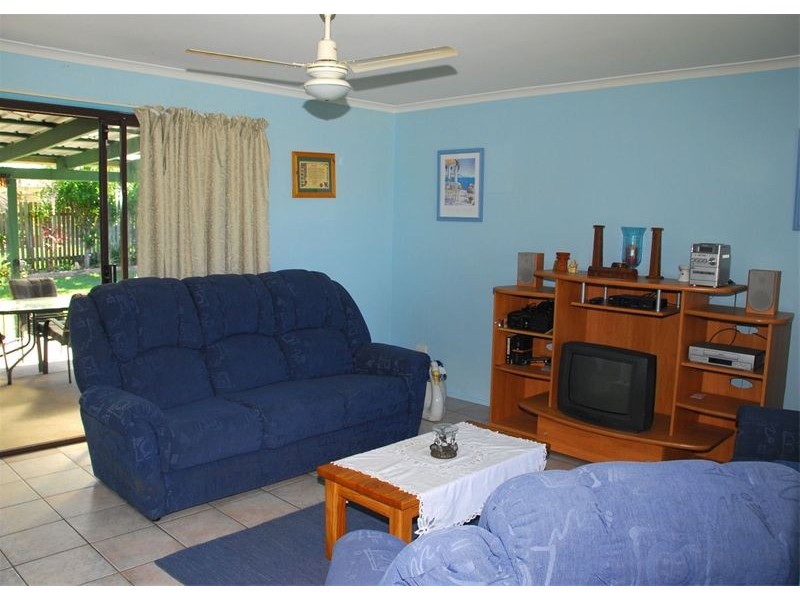 11 Phoenix Court, Kawungan QLD 4655