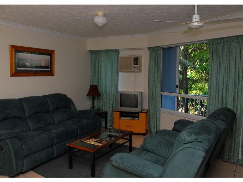 407 Esplanade, Torquay QLD 4655