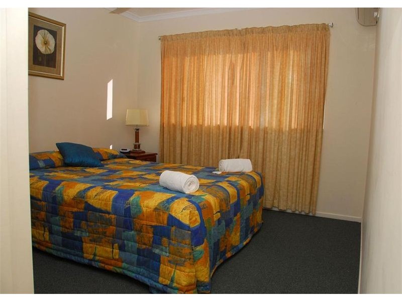 407 Esplanade, Torquay QLD 4655