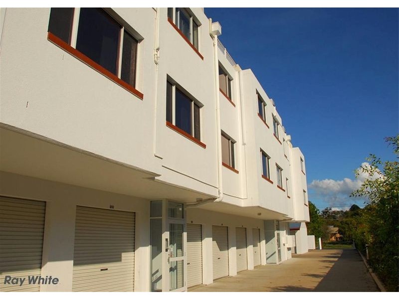 407 Esplanade, Torquay QLD 4655