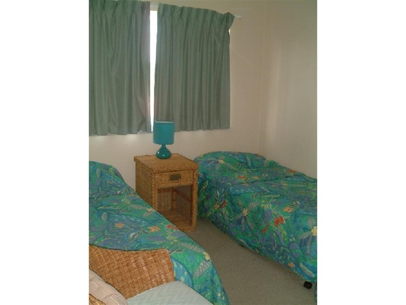 9/458 Esplanade, Torquay QLD 4655