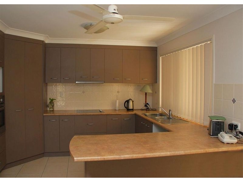 14 Stringybark Drive, Urangan QLD 4655