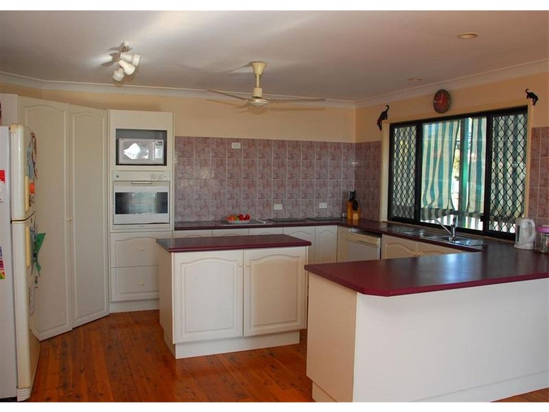 2 Ferris Avenue, River Heads QLD 4655