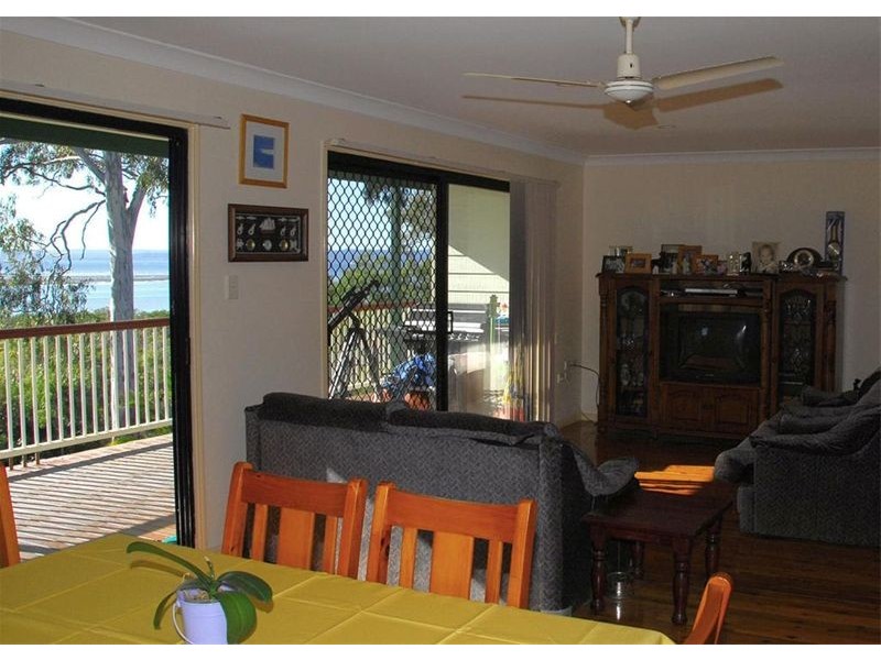 2 Ferris Avenue, River Heads QLD 4655