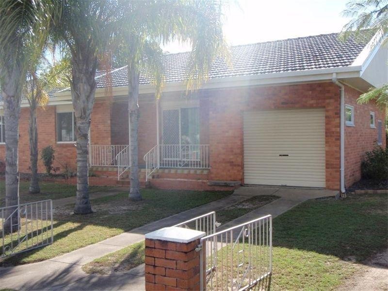 48 Ocean Street, Torquay QLD 4655