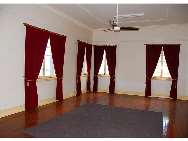 327 Kent Street, Maryborough QLD 4650