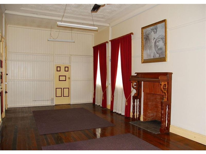 327 Kent Street, Maryborough QLD 4650