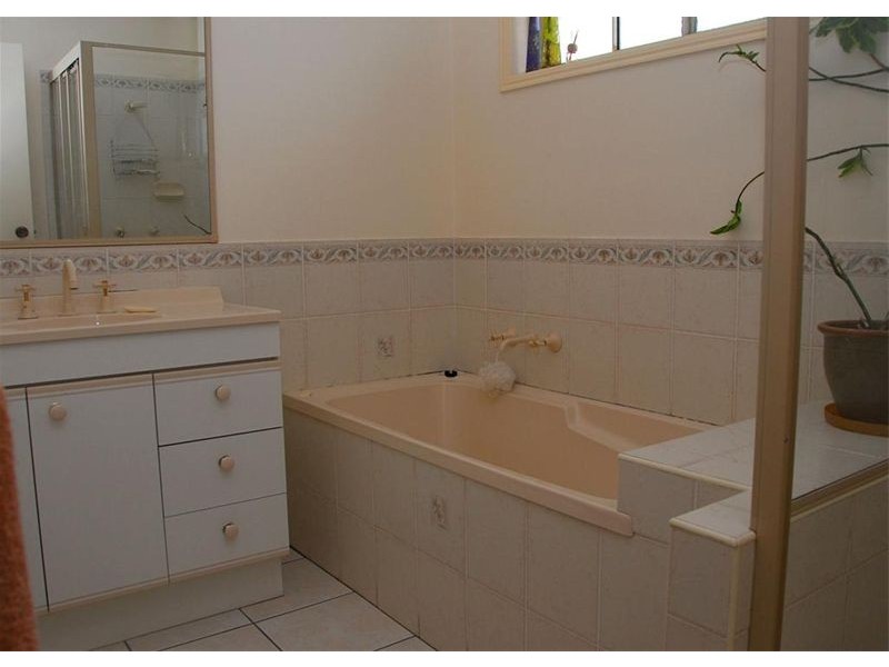 69 Kookaburra Drive, Eli Waters QLD 4655