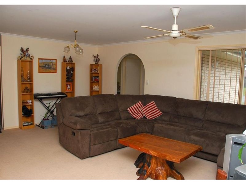 69 Kookaburra Drive, Eli Waters QLD 4655