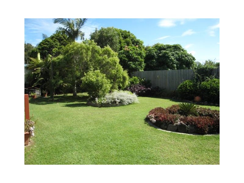 Point Vernon QLD 4655