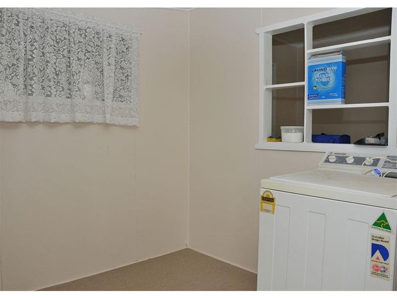 7 Helsham Street, Point Vernon QLD 4655