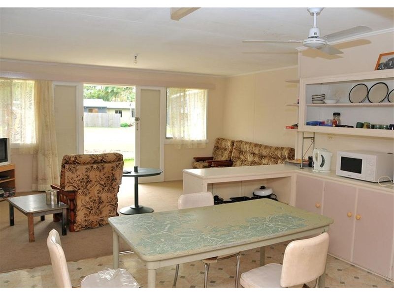 7 Helsham Street, Point Vernon QLD 4655