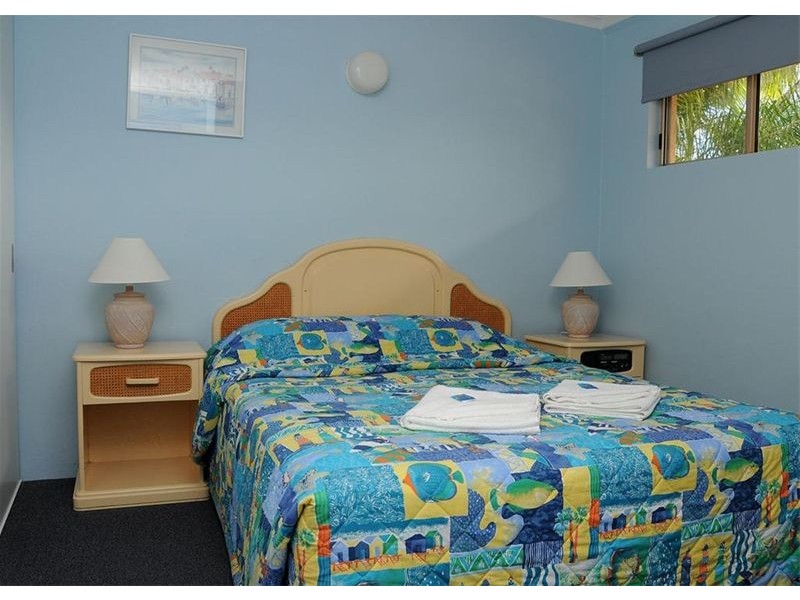 11/383 Esplanade, Torquay QLD 4655