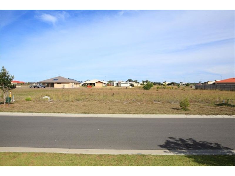 11 Bryan Court, Burrum Heads QLD 4659