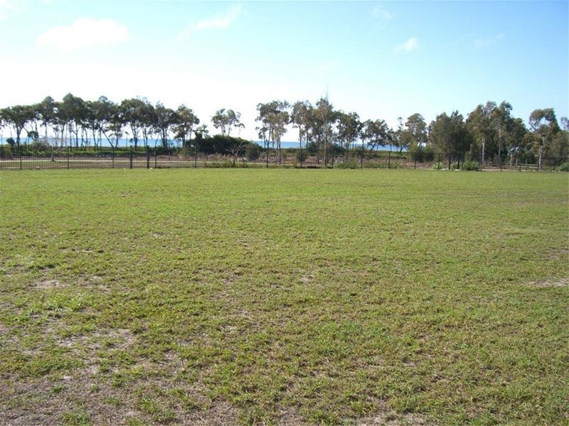 19 & 21 Sandcastles Circuit, Burrum Heads QLD 4659