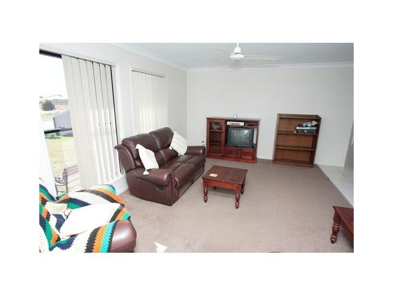 24 Louise Drive, Burrum Heads QLD 4659